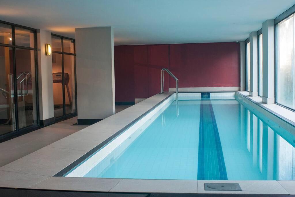 Lovely 1-bedroom De Waterkant With Parking And Wifi Appartement